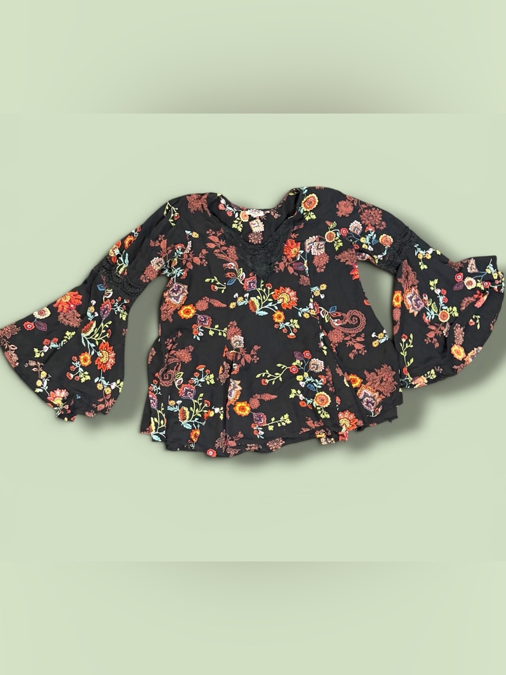 Lola P. Flare Sleeve Floral Top - Picture 2 of 4